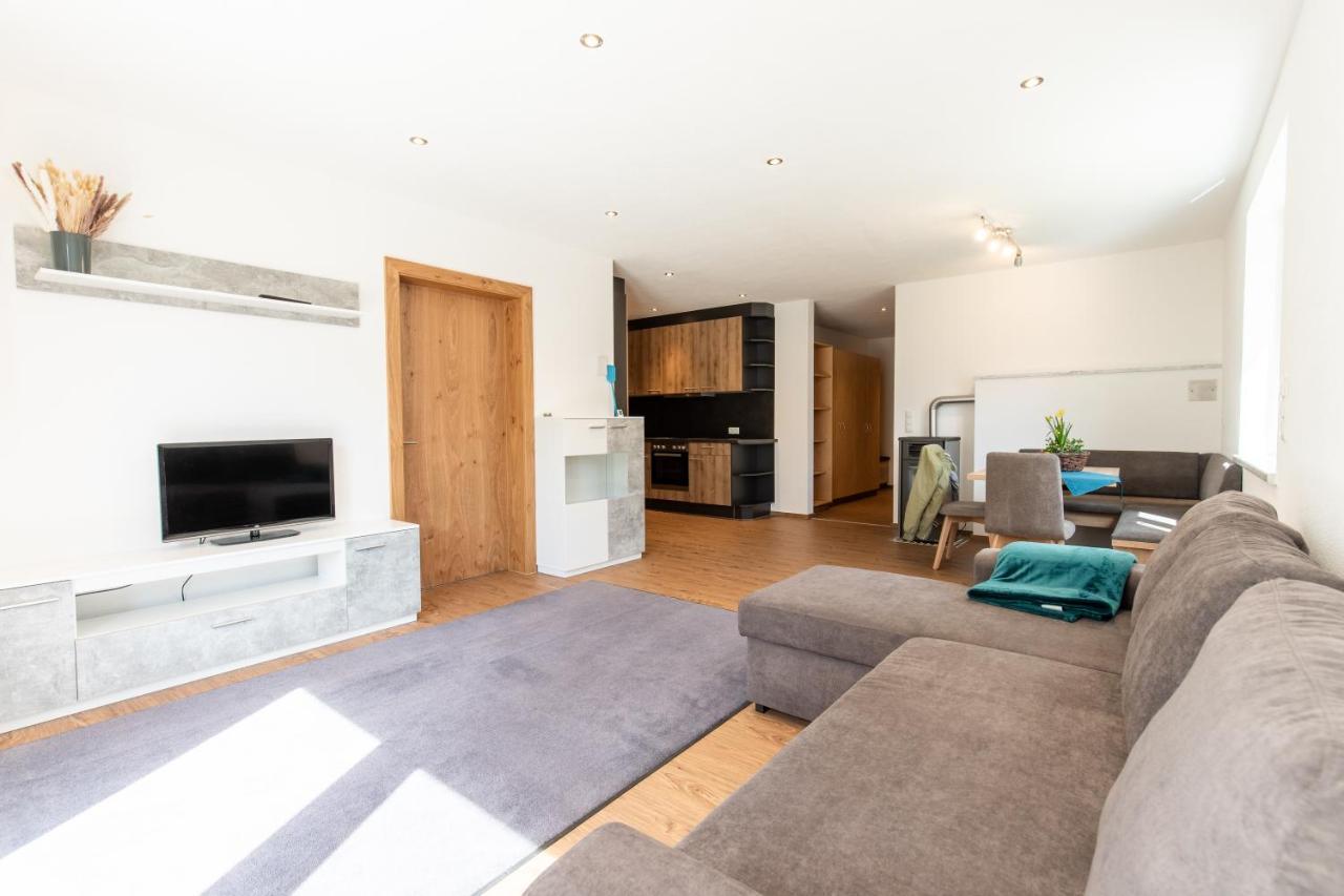 Ferienwohnung Pedit Tarrenz Buitenkant foto